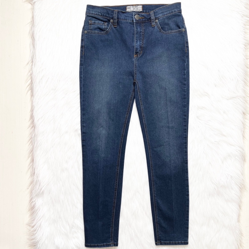 Free People High Waist Medium Wash Cropped  Skinny Jeans - Picture 2 of 10